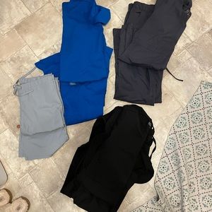 Lot of scrubs XSP greys anatomy cherokee